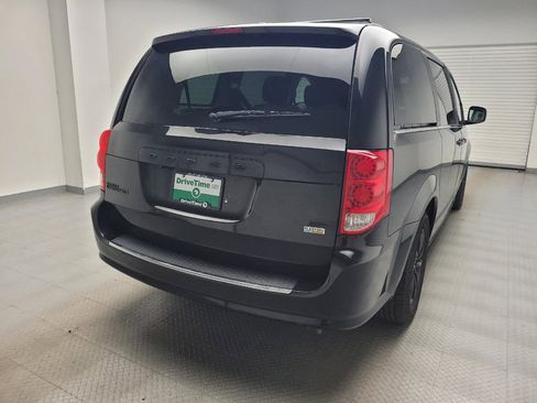 Used 2019 Dodge Grand Caravan SXT FWD image 7