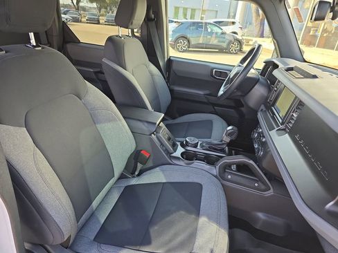 Used 2022 Ford Bronco Big Bend image 10