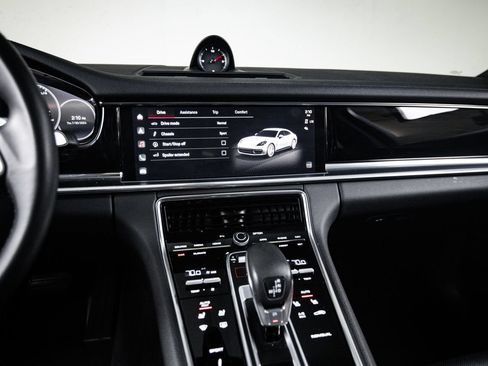 Certified 2023 Porsche Panamera image 19