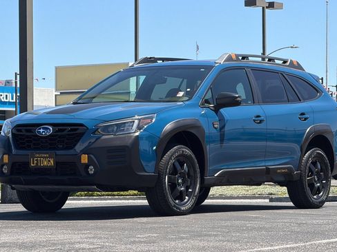 Used 2022 Subaru Outback Wilderness AWD/4WD image 9