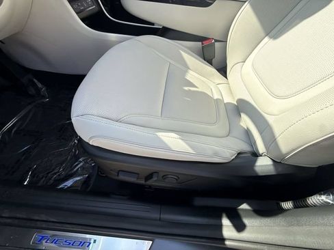 New 2026 Hyundai Tucson Limited AWD/4WD image 12