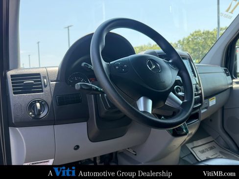 Used 2017 Mercedes-Benz Sprinter 3500 image 18