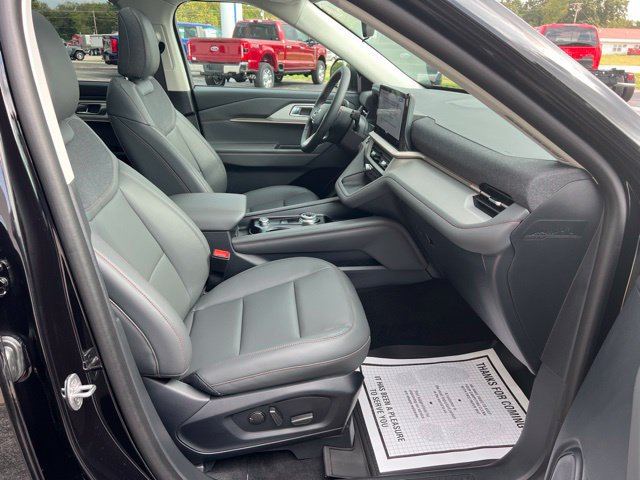 New 2026 Ford Explorer Active w/ Active Comfort Package AWD/4WD image 11