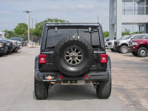 Used 2022 Jeep Wrangler Unlimited Rubicon w/ Trailer Tow Package AWD/4WD image 8