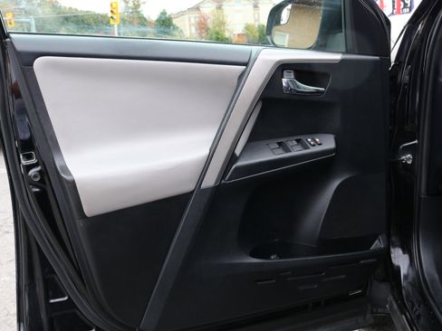 Used 2016 Toyota RAV4 XLE image 11