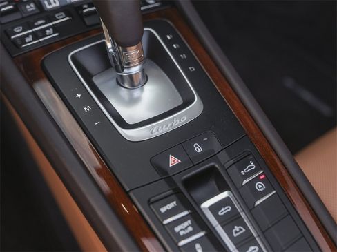 Certified 2015 Porsche 911 Turbo image 31