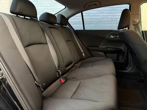 Used 2014 Honda Accord LX image 19