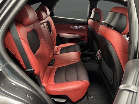 Used 2024 Genesis GV70 2.5T w/ Sport Prestige Package image 31