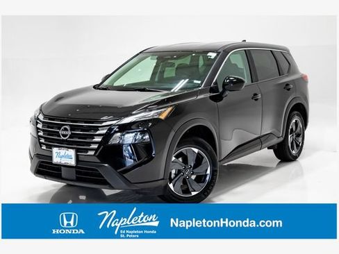 Used 2025 Nissan Rogue SV AWD/4WD image 1