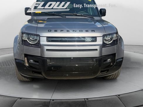Used 2024 Land Rover Defender 130 X-Dynamic SE AWD/4WD image 3