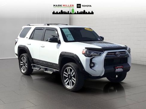 Used 2022 Toyota 4Runner SR5 Premium image 7