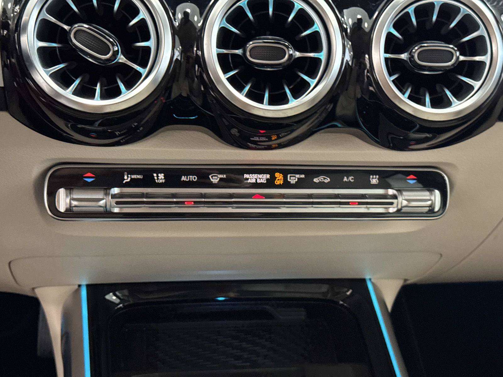 Certified 2023 Mercedes-Benz EQB 300 4MATIC image 18
