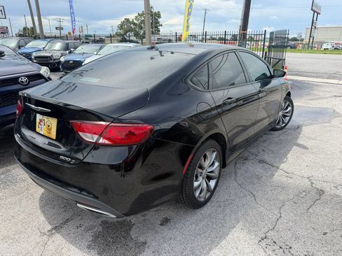 Used 2016 Chrysler 200 S AWD/4WD image 4