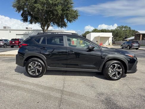 Used 2025 Subaru Crosstrek 2.0i Premium image 10