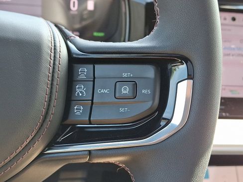 Certified 2024 Jeep Wagoneer Launch Edition image 22