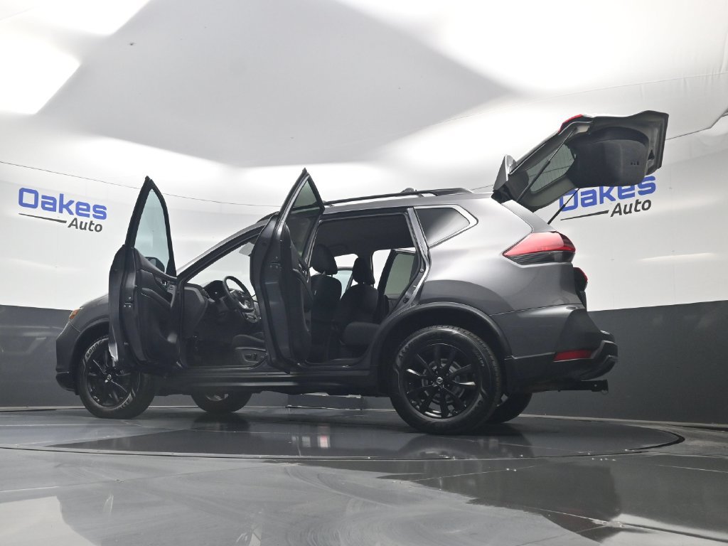 Used 2017 Nissan Rogue SV w/ Midnight Edition AWD/4WD image 60