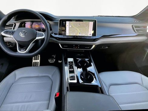 Used 2025 Volkswagen Atlas Cross Sport SEL R-Line image 7