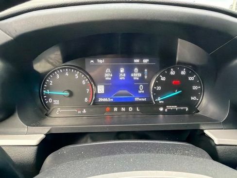 Used 2023 Ford Explorer XLT w/ Equipment Group 202A AWD/4WD image 17