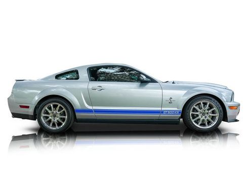 Used 2009 Ford Mustang Shelby GT500 image 2