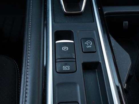 Used 2022 Nissan Pathfinder SL w/ SL Premium Package FWD image 19