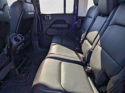Used 2026 Jeep Wrangler Unlimited Rubicon AWD/4WD image 24