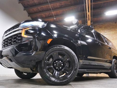 Used 2021 Chevrolet Tahoe 2WD w/ 1FL Safety Package image 3