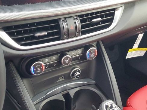 New 2025 Alfa Romeo Stelvio Sprint w/ Convenience Package image 13