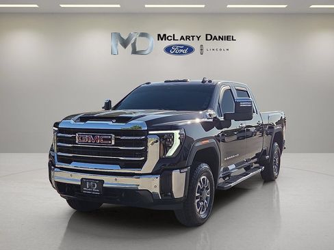 Used 2024 GMC Sierra 2500 SLT w/ SLT Premium Package AWD/4WD image 2