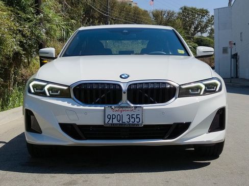 Used 2025 BMW 330i Sedan w/ Parking Assistance Package image 27