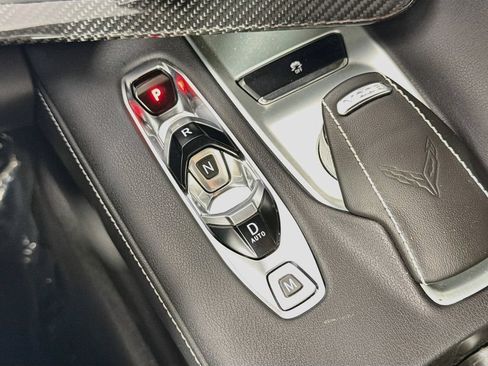 Used 2025 Chevrolet Corvette Z06 RWD image 17
