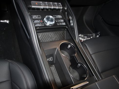 New 2026 Lincoln Nautilus Premier w/ Jet Appearance Package image 19