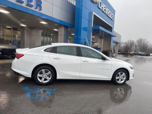 Used 2024 Chevrolet Malibu LS image 26
