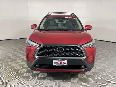 Used 2024 Toyota Corolla Cross XLE w/ Convenience Package AWD/4WD image 19
