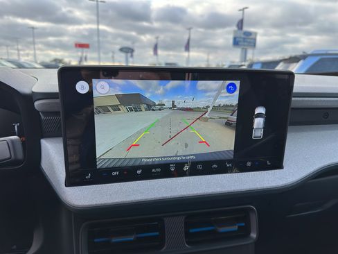 New 2025 Ford Maverick XLT w/ XLT Luxury Package image 21