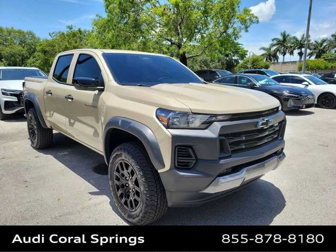 Used 2024 Chevrolet Colorado Trail Boss w/ Advanced Trailering Package AWD/4WD image 2