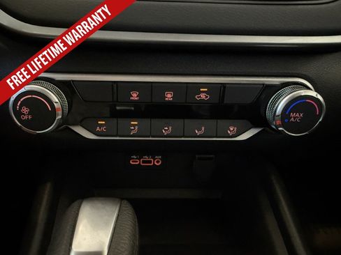 Used 2025 Nissan Altima 2.5 S FWD image 32