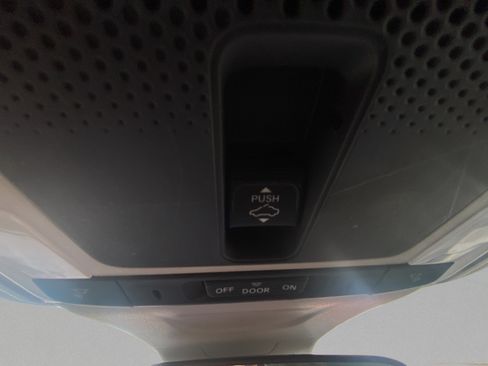 Used 2023 Honda CR-V EX image 17