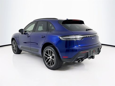 New 2026 Porsche Macan image 3
