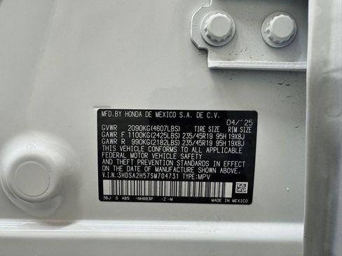 Used 2025 Acura ADX A-Spec image 11