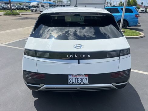 Used 2024 Hyundai Ioniq 5 SE RWD image 19