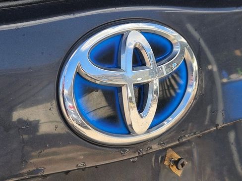 Used 2015 Toyota Prius Two image 3