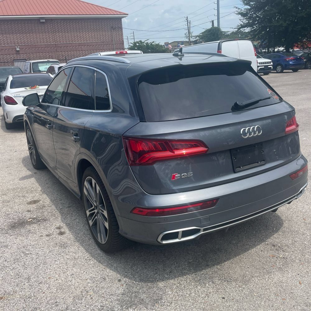 Used 2018 Audi SQ5 Prestige w/ Prestige Package AWD/4WD image 4
