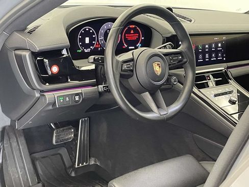 Certified 2025 Porsche Panamera 4 AWD/4WD image 4