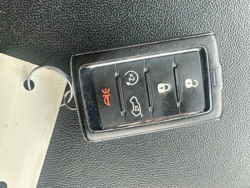 Used 2023 Jeep Grand Cherokee L Laredo AWD/4WD image 23