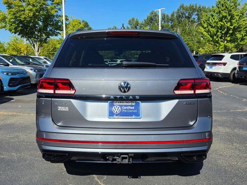 Certified 2023 Volkswagen Atlas SEL R-Line AWD/4WD image 4
