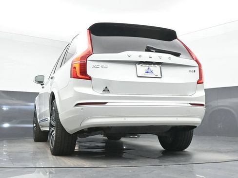 Used 2024 Volvo XC90 B5 Core w/ Protection Package Premier AWD/4WD image 15