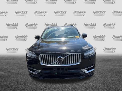 Certified 2025 Volvo XC90 B5 Core image 3