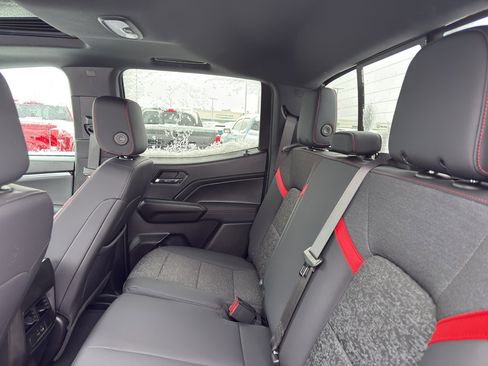 Used 2024 Chevrolet Colorado Z71 w/ Z71 Convenience Package 2 image 33