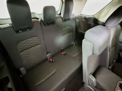 Used 2025 Nissan Pathfinder SV AWD/4WD image 26