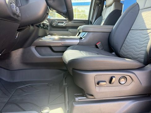 New 2026 Chevrolet Silverado 2500 ZR2 AWD/4WD image 15